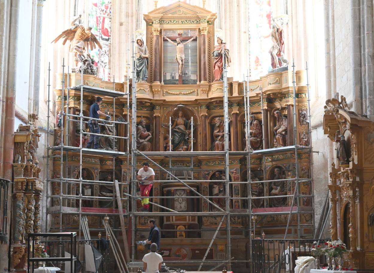 Restauración del retablo de la Colegiata de Valpuesta
